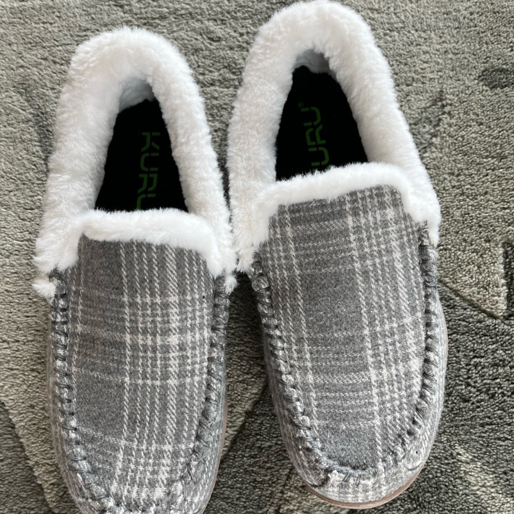 LOFT Woman’s Gray Plaid Loafers